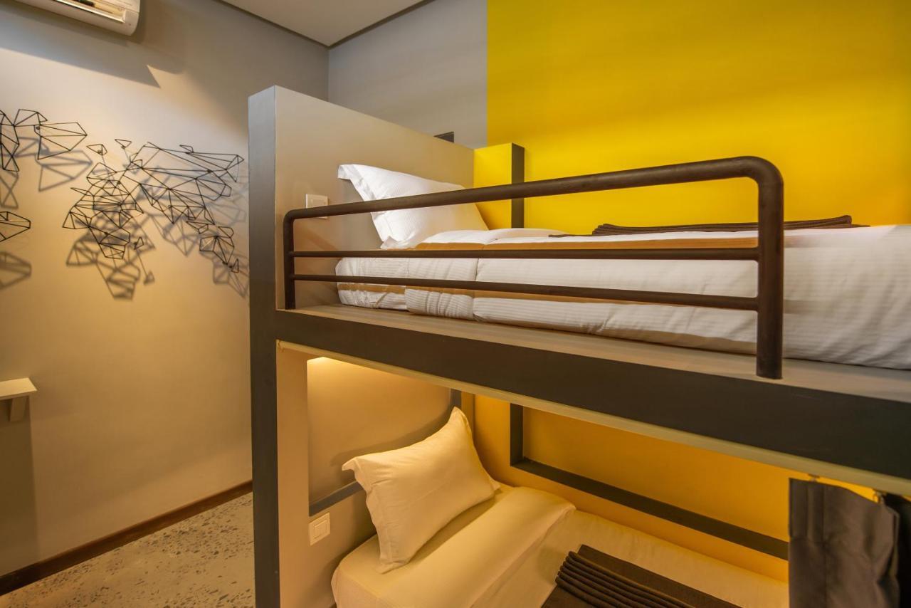 The Twizt - Lifestyle Hostel & Hotel Ciudad de Siem Riep Exterior foto